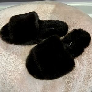 Brown Fuzzy Slippers, Size w8